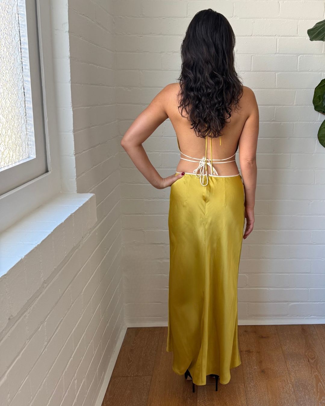Onarin Ms Pleat Cut Out Dress - Size Small