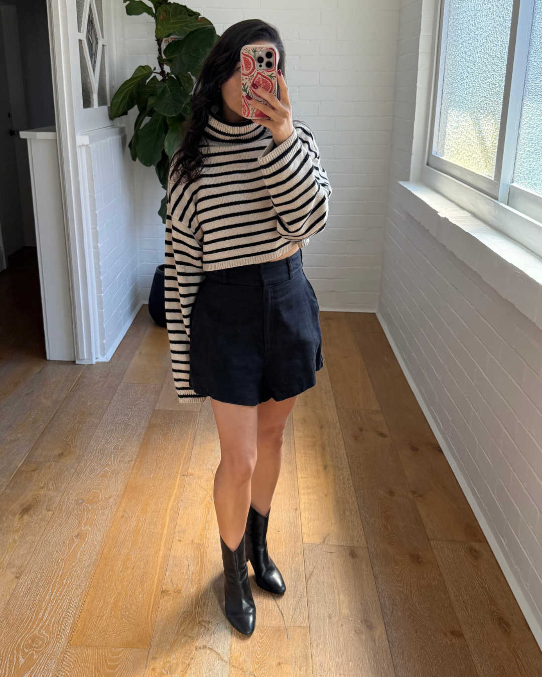 Sneaky Link Kylie Short - Size Medium