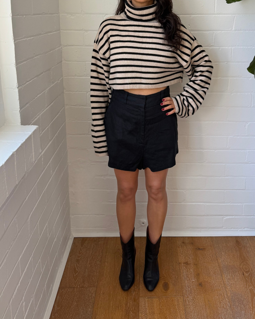Sneaky Link Kylie Short - Size Medium