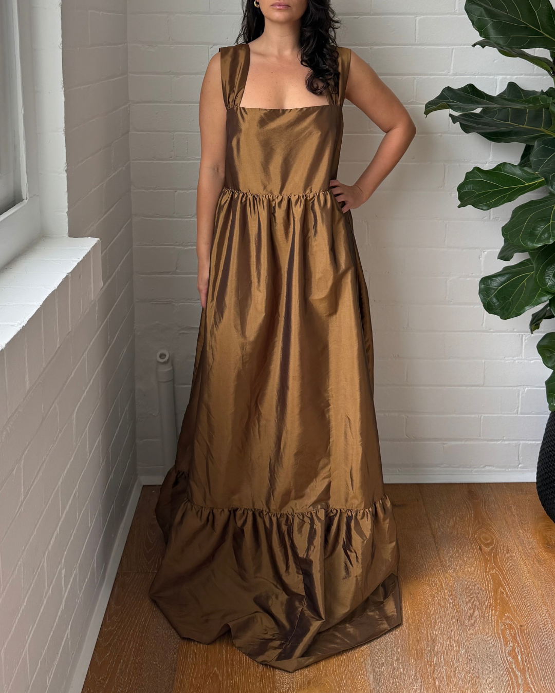 Hansen & Gretel Taffeta Square Neck Gown - Size 10-12