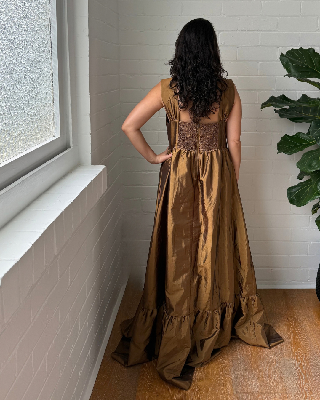 Hansen & Gretel Taffeta Square Neck Gown - Size 10-12