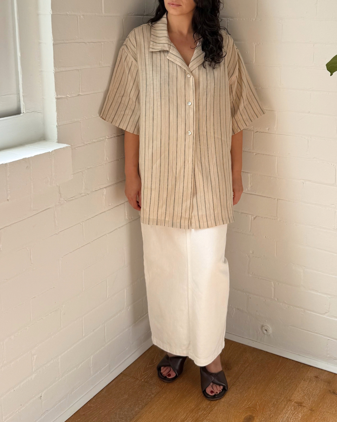 Avenue Striped Linen Short Sleeve Shirt - Size Medium