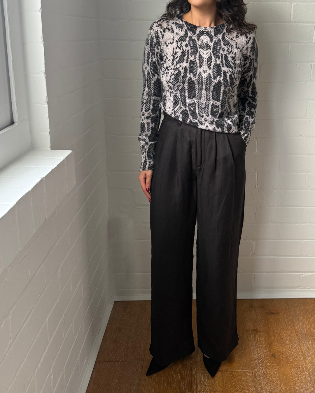 Equipment Femme Odine Silk Cashmere Snake Print - Size Small