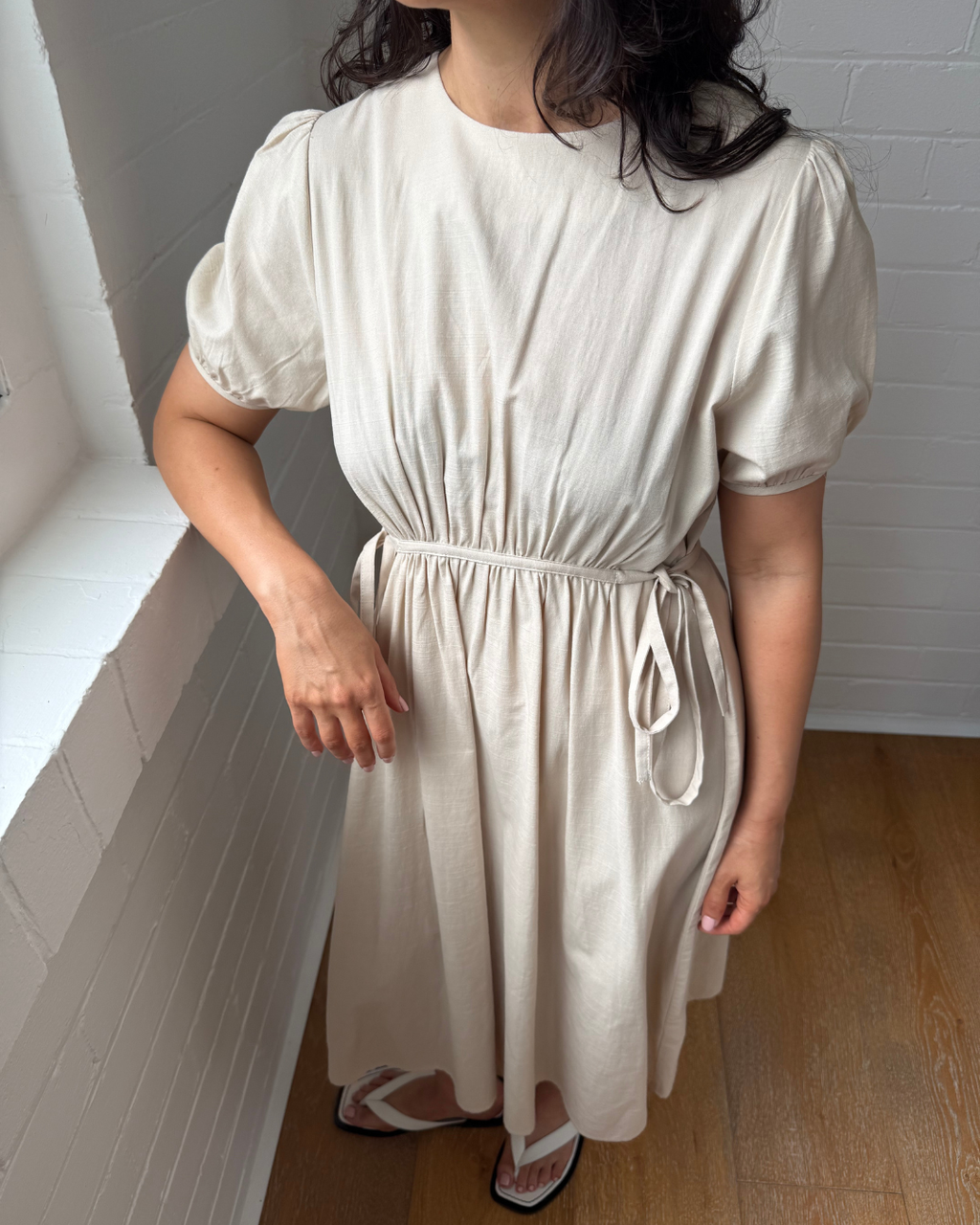 Incu Gathered Sleeve Midi Dress - Size 8