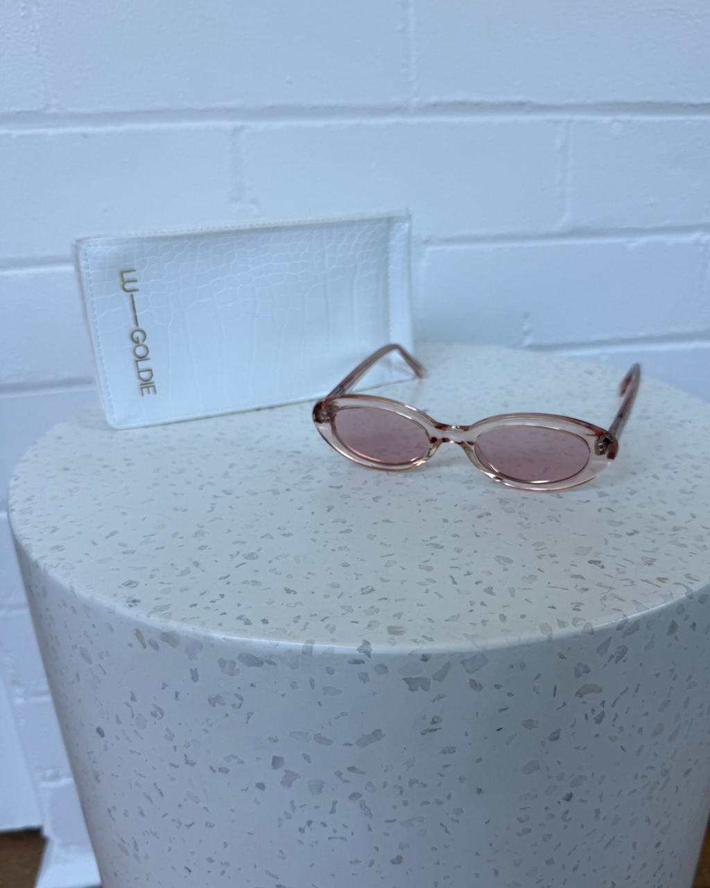 Lu Goldie Sylvie Sunglasses - Raspberry