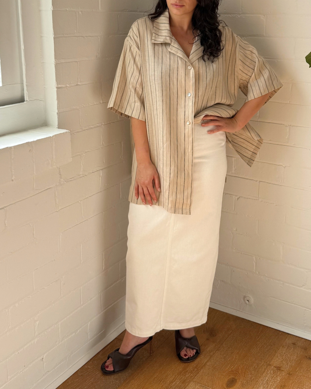 Avenue Striped Linen Short Sleeve Shirt - Size Medium