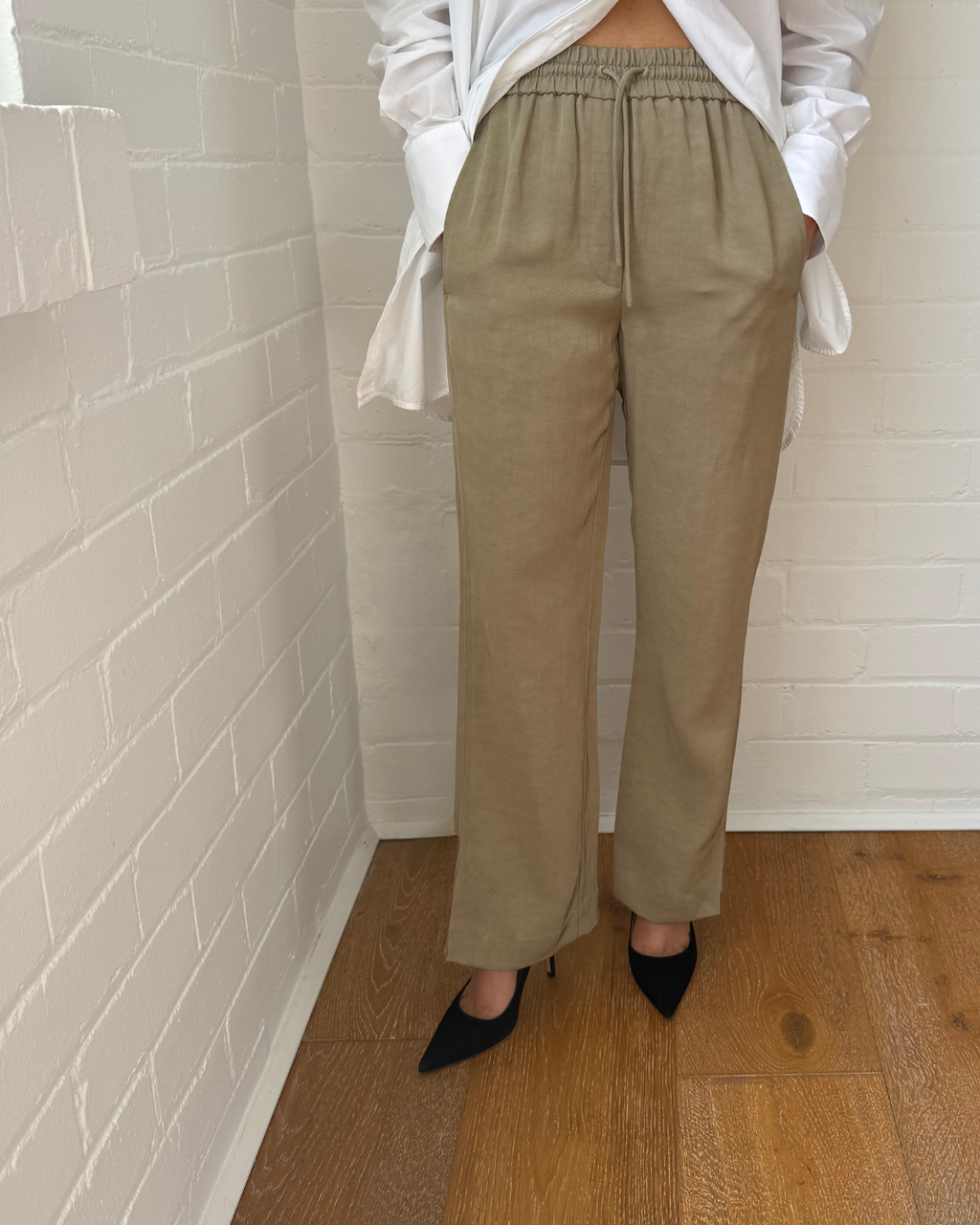 Oroton Split Hem Jogger - Size 6