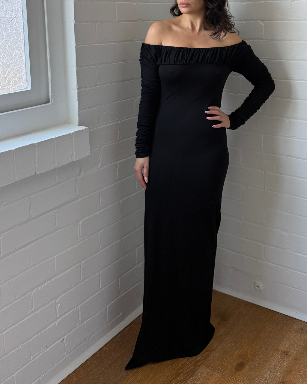 Venroy Off Shoulder Ruched Jersey Dress - Size Small