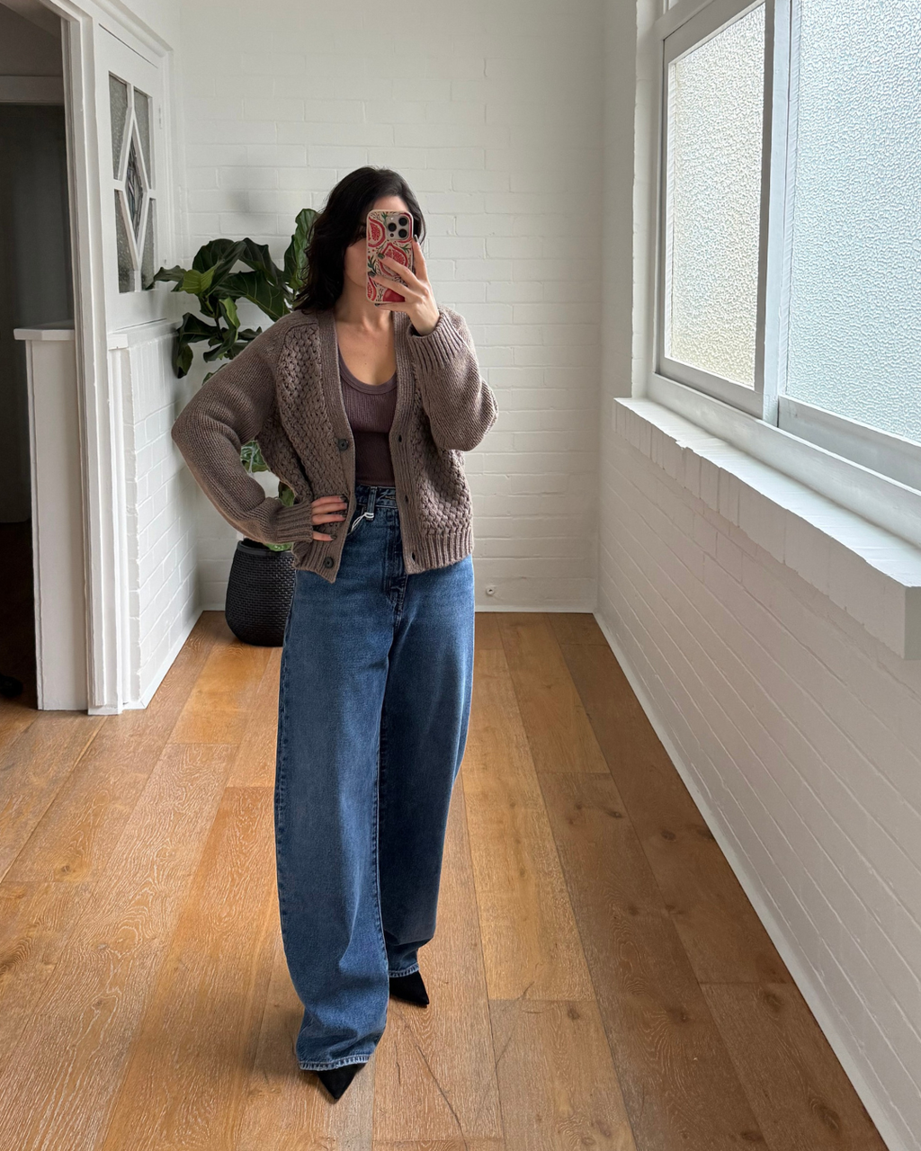 Frame Long Barrel Jeans - Size 29