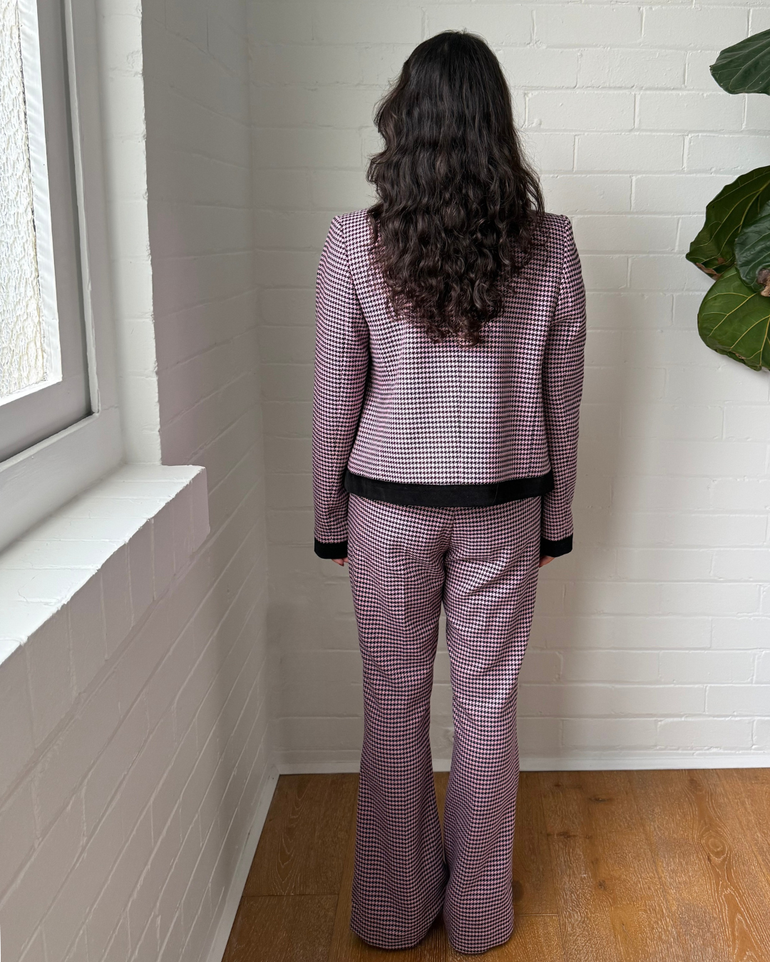 Rebecca Vallance Basinger Houndstooth Tweed Jacket and Pants Suit Set- Size 8/10