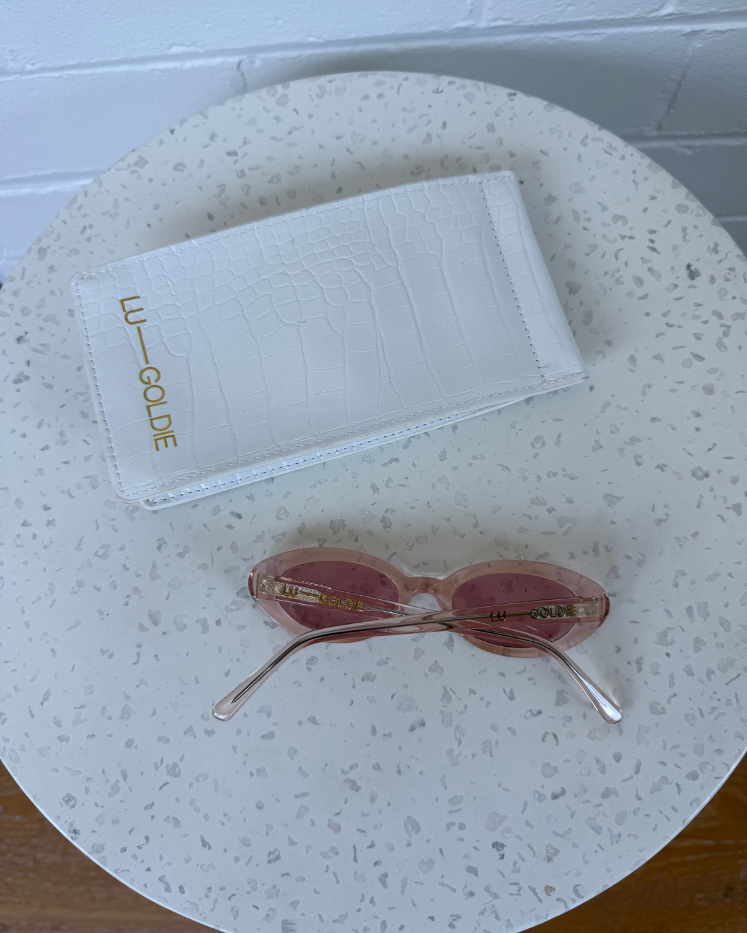 Lu Goldie Sylvie Sunglasses - Raspberry