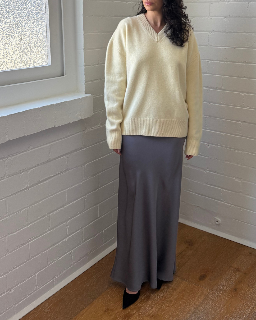 COS Rounded Wool V Neck Jumper - Size Medium