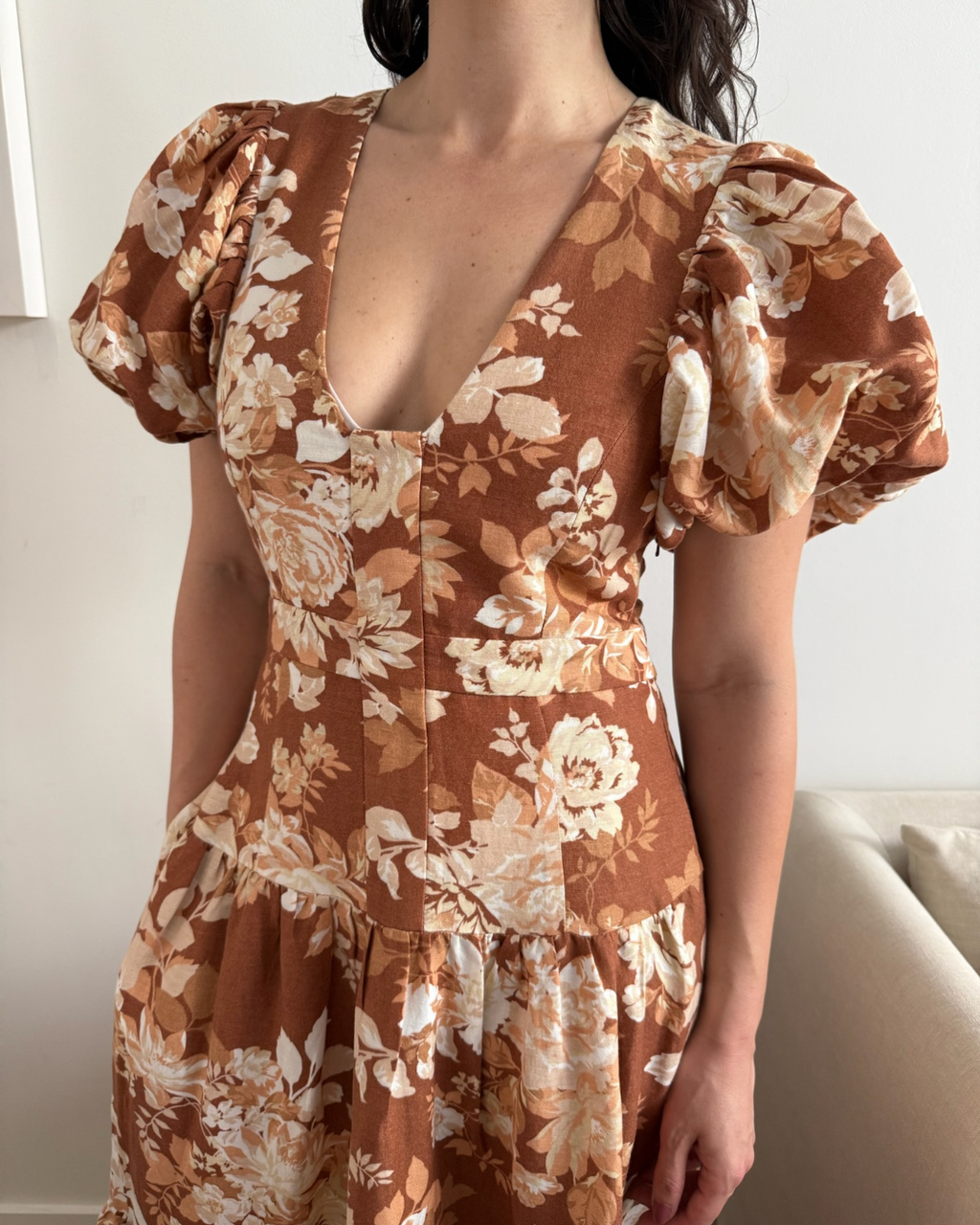 Shona Joy Capucine Plunged Short Sleeve Midi Dress - Size 8