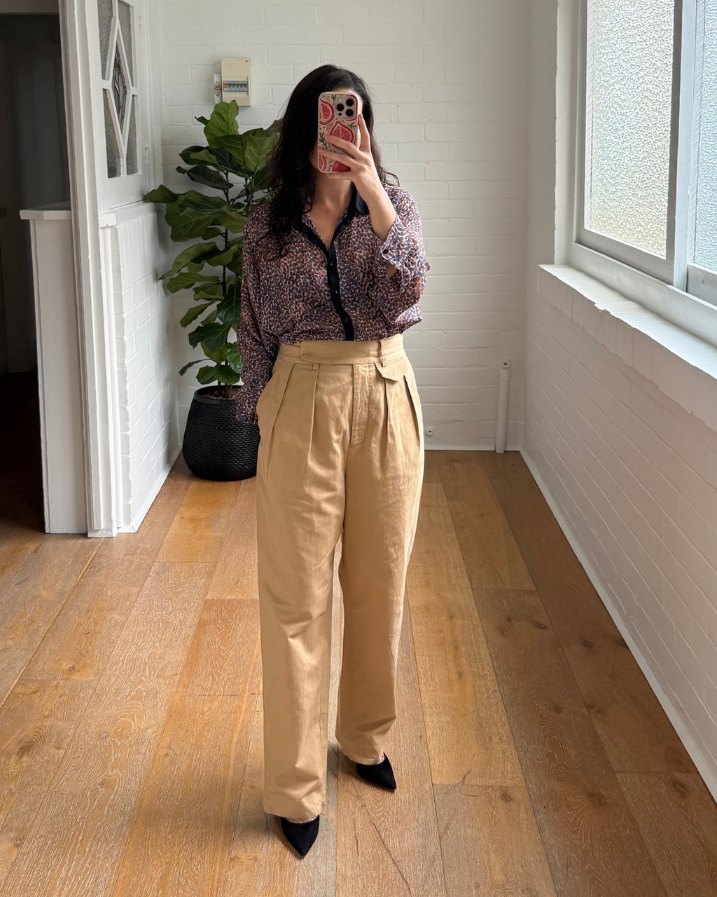 Oroton Camel High Waisted Pleated Pants - Size 10
