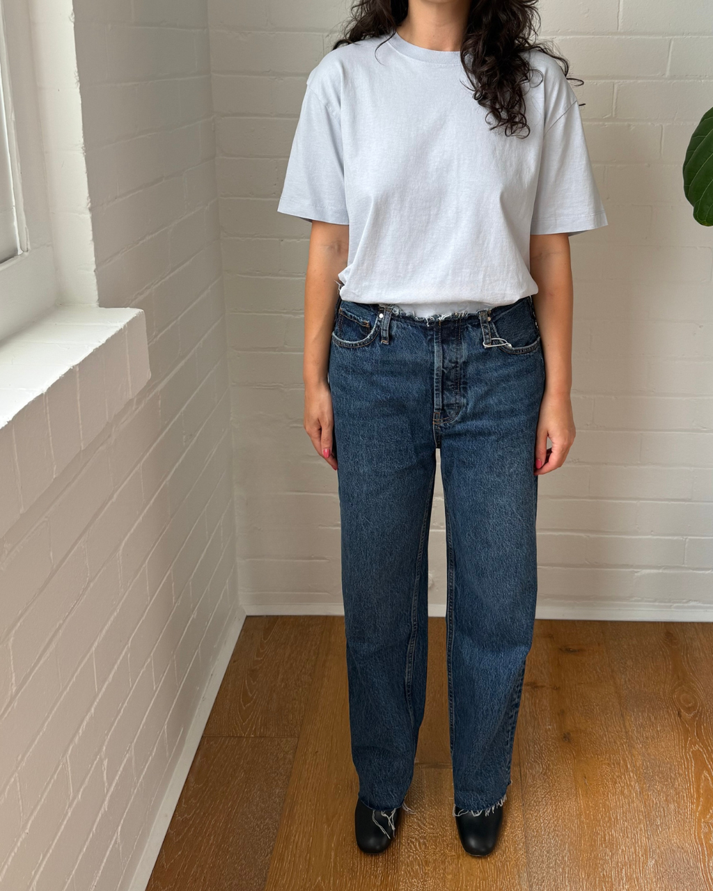 Assembly Label Base Tee - Size 10