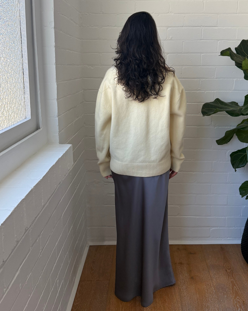 COS Rounded Wool V Neck Jumper - Size Medium