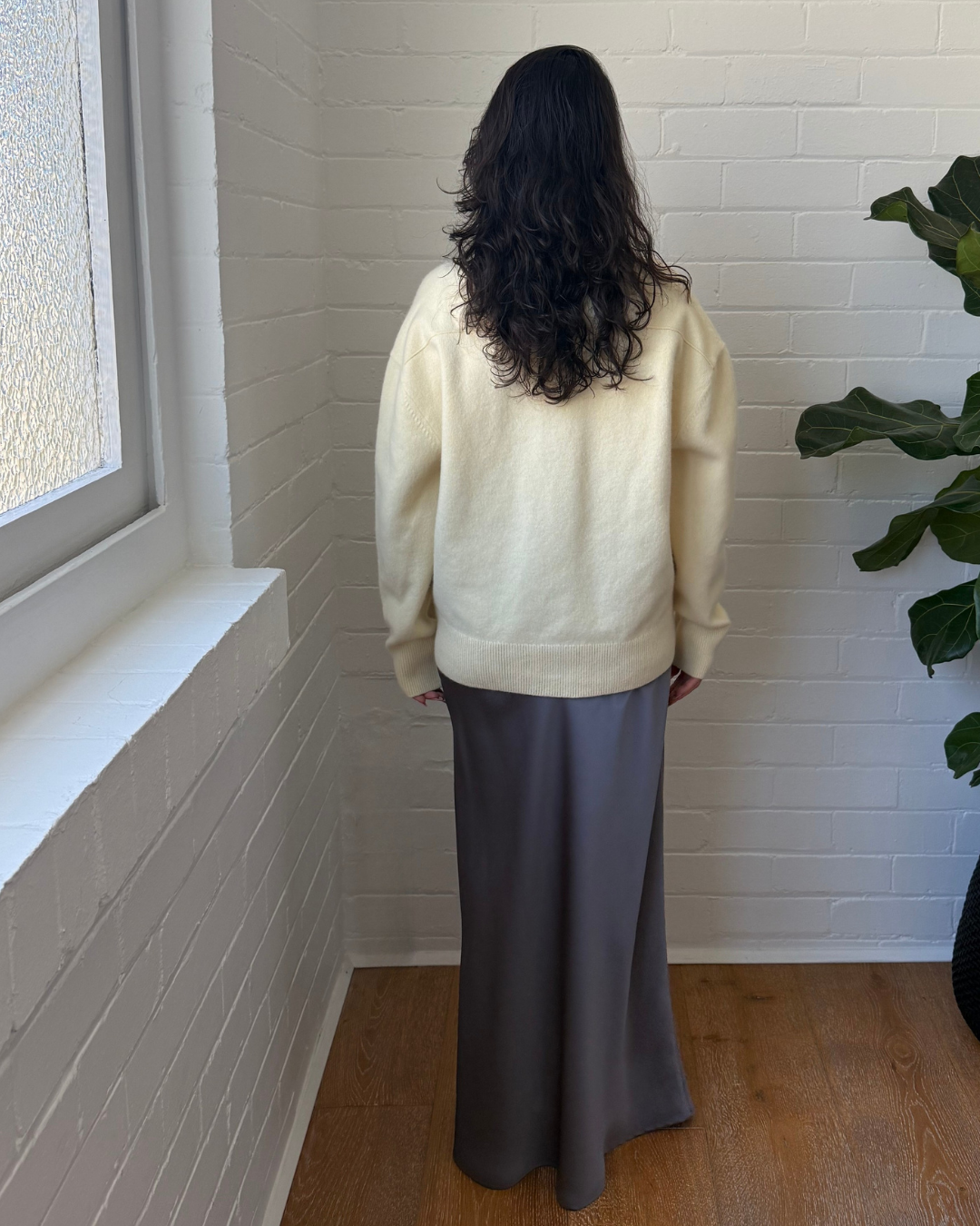COS Rounded Wool V Neck Jumper - Size Medium