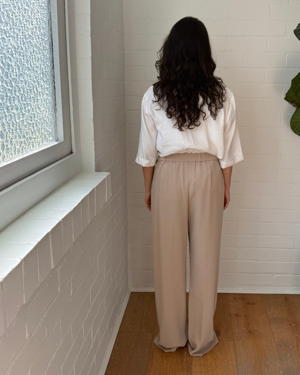 Willow Beige Tailored Pant - Size 10