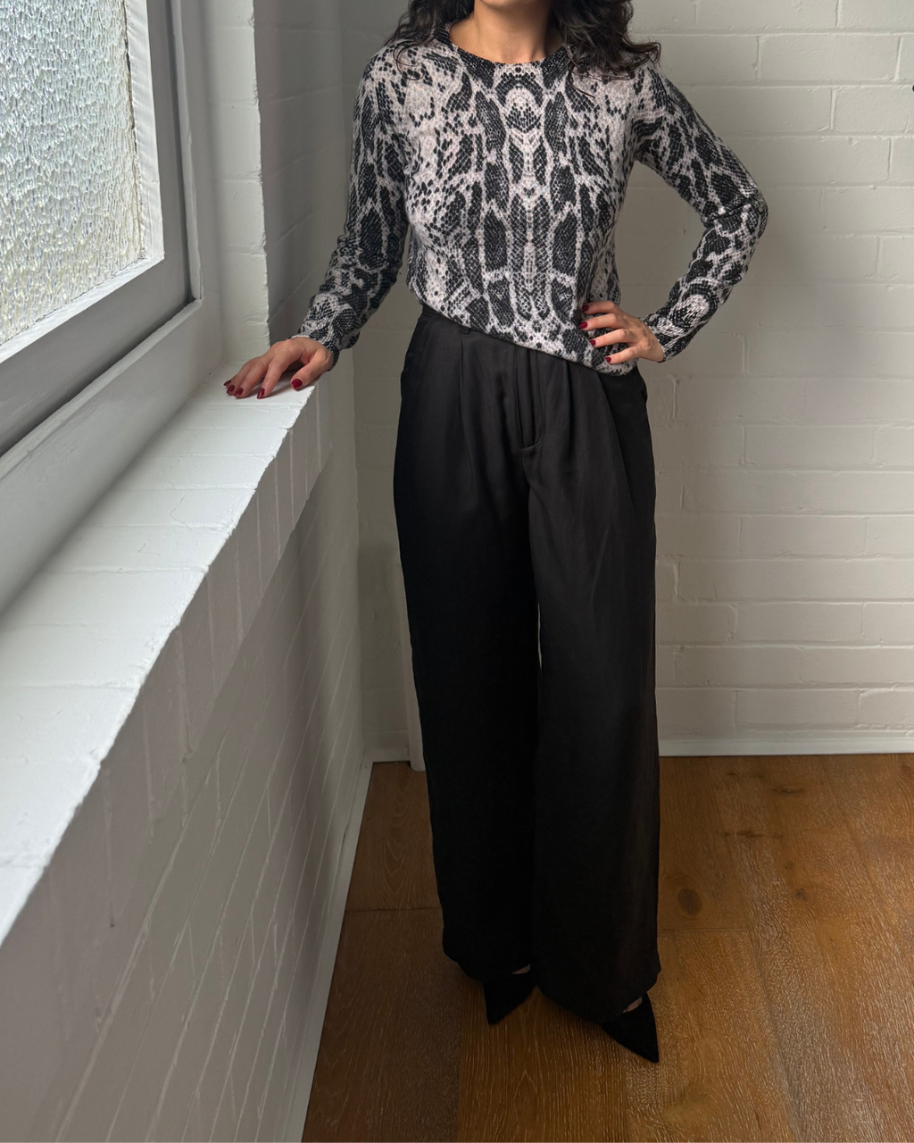 Equipment Femme Odine Silk Cashmere Snake Print - Size Small