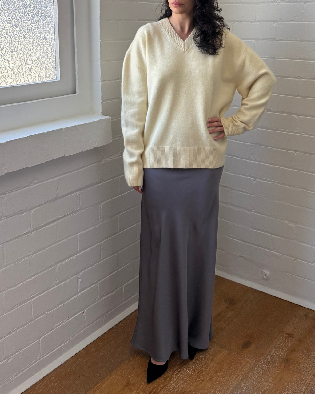 COS Rounded Wool V Neck Jumper - Size Medium