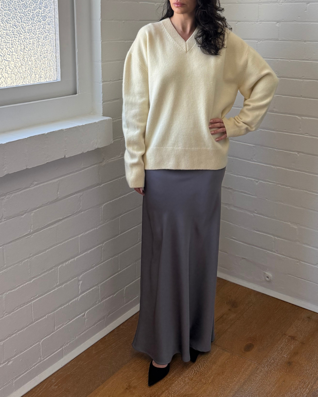 COS Rounded Wool V Neck Jumper - Size Medium