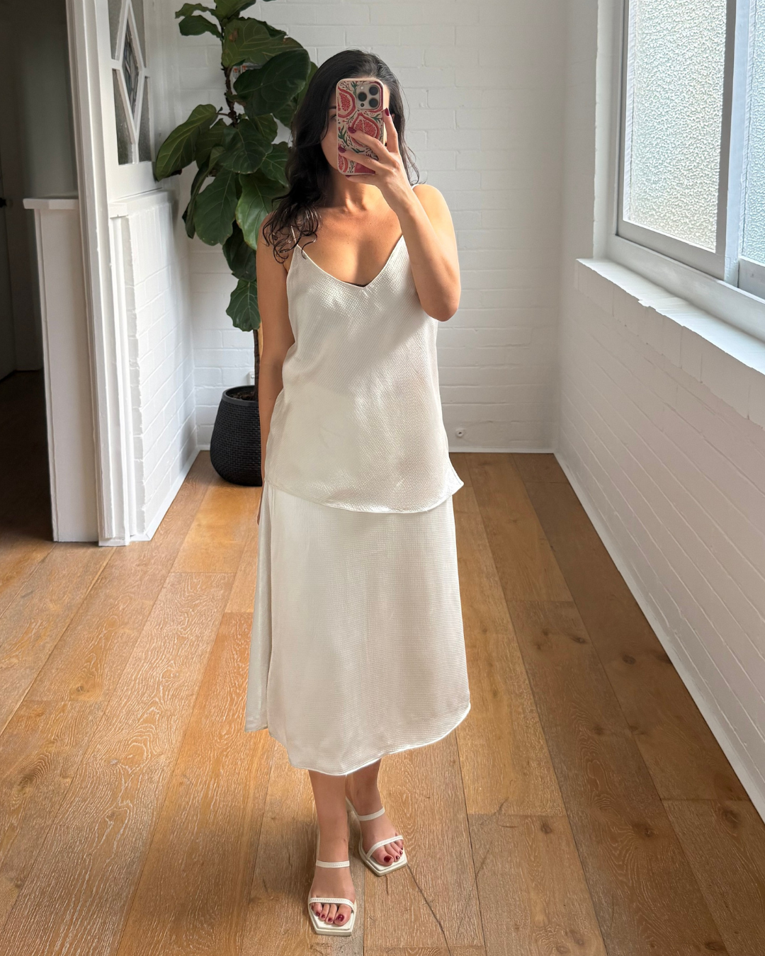 Theory Champagne Easy Slip Top - Size Medium