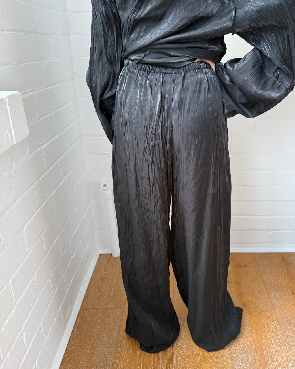 Local European Crinkle Black Shirt and Pant Set- Size S/M (AU 10-12)