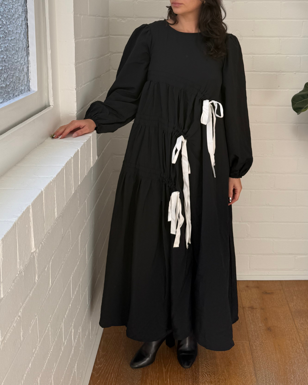 Ghospell Campbell Ruched Midi Dress - XS