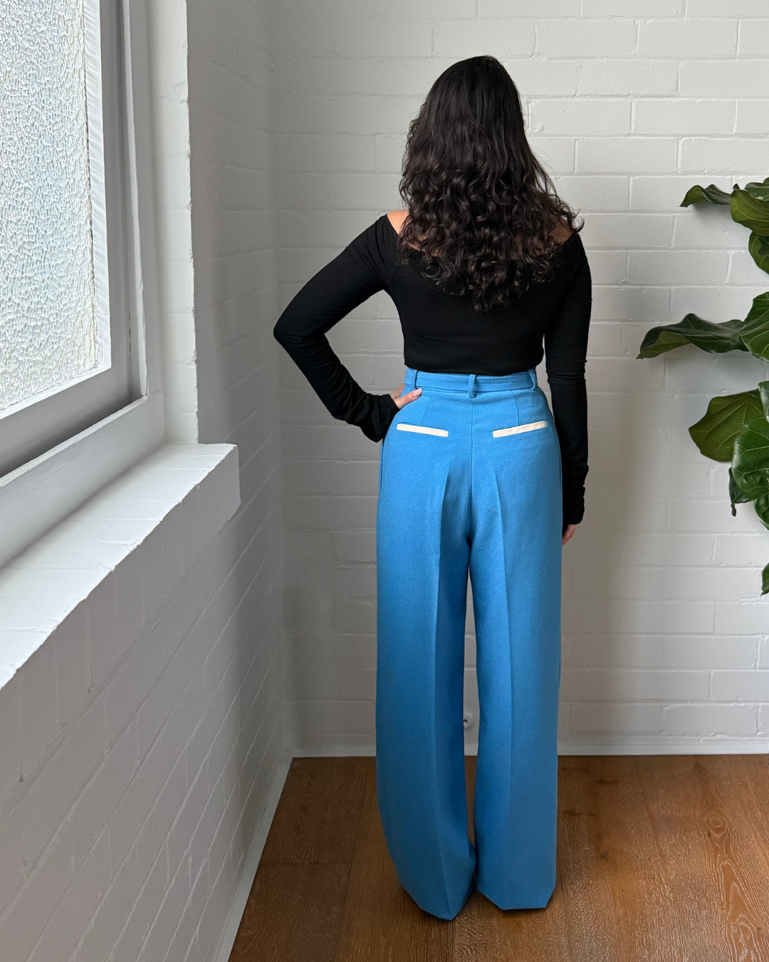 Paris Georgia Max Belted Crepe Wideleg Pants - Size XS