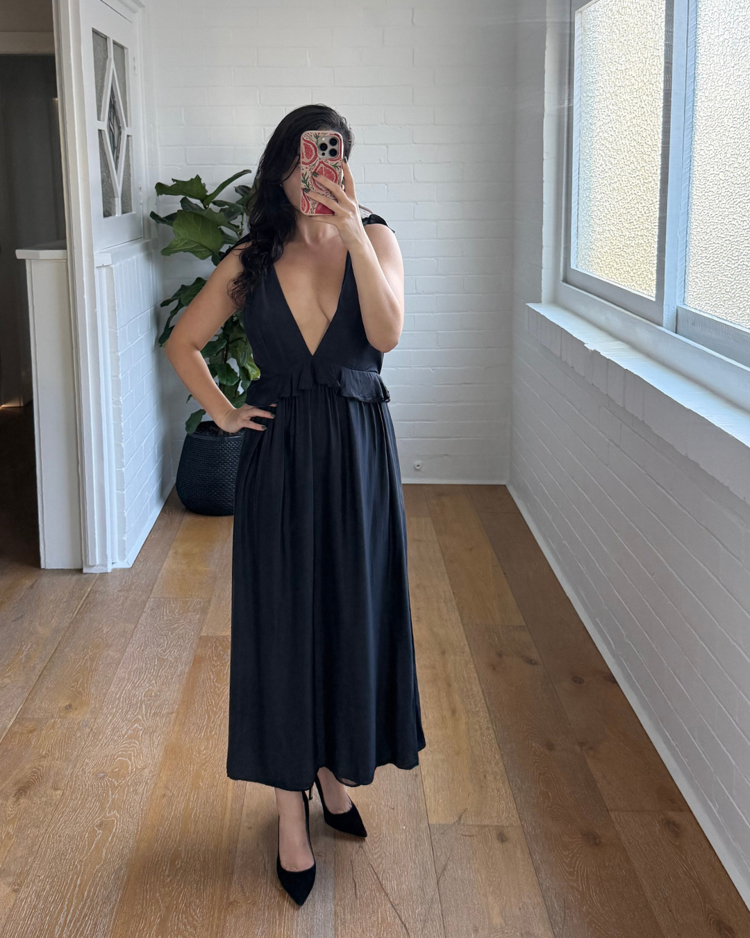 Reiss Laure Plunging Neck Ruffled Dress - Size 8