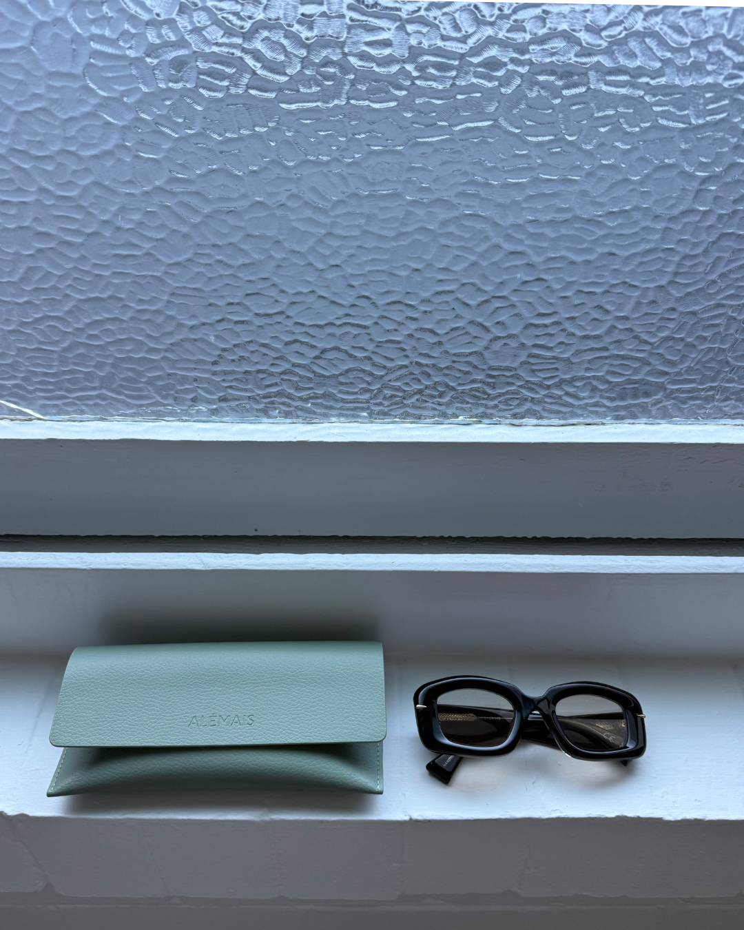 Alemais x Le Specs Celestina - Obsidian Black Tan Tint