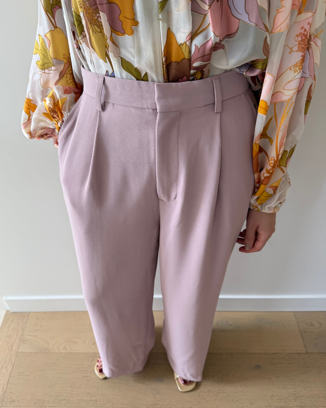 Incu Beau Crepe Pants - Small