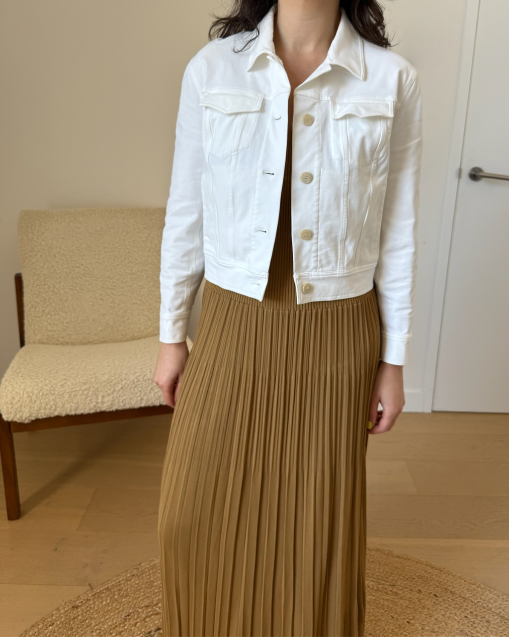 Theory Cropped White Jacket - Size Petite (AU 6-8)