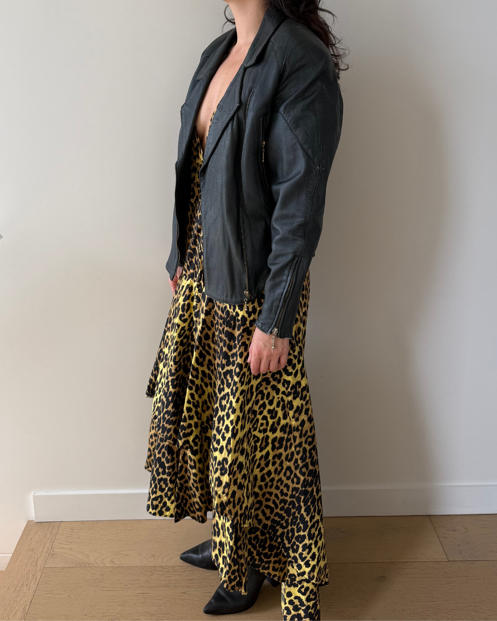 Vintage Leather Jacket - Size Medium