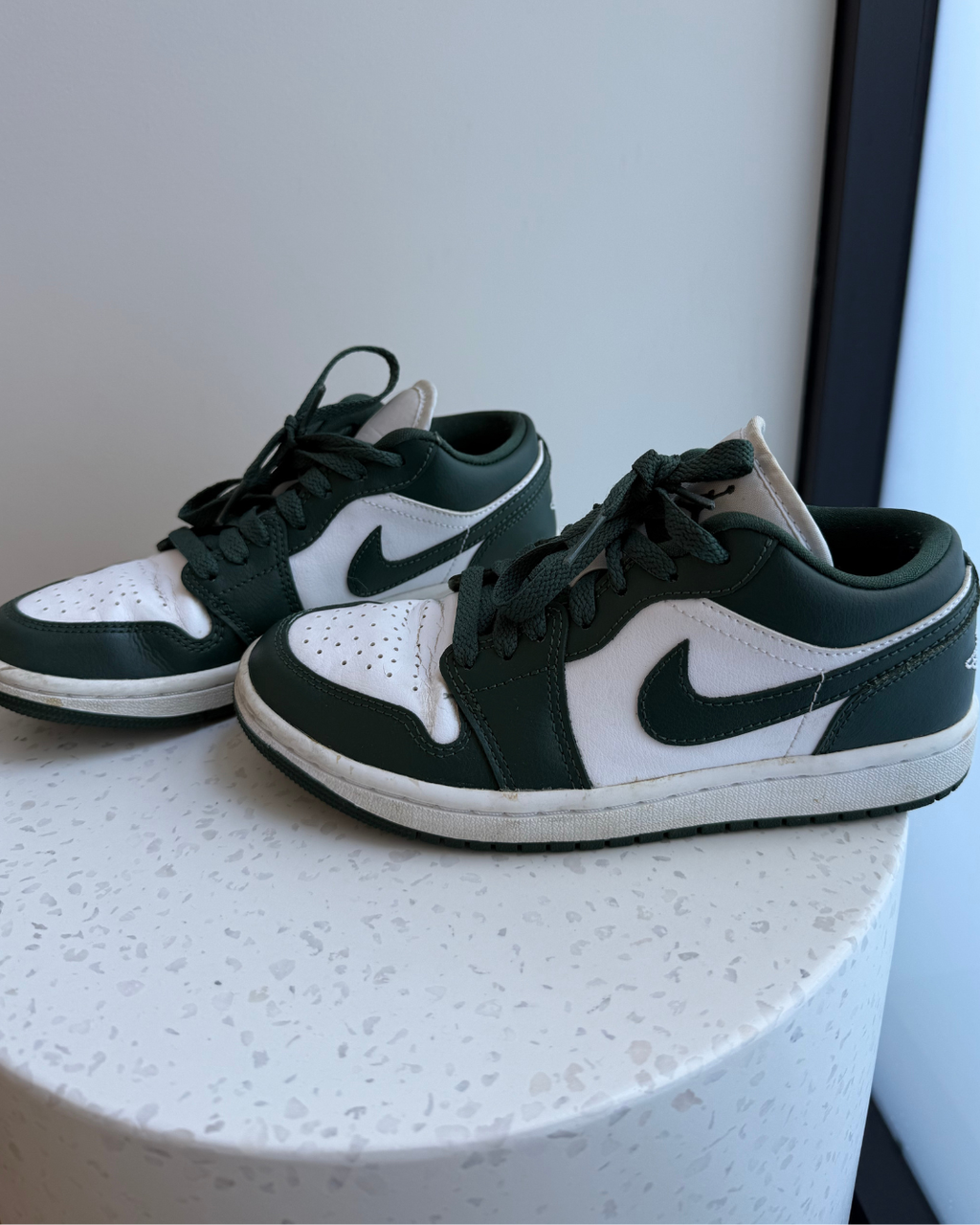 Nike Jordan 1 Low Galactic Jade - Size 36.5