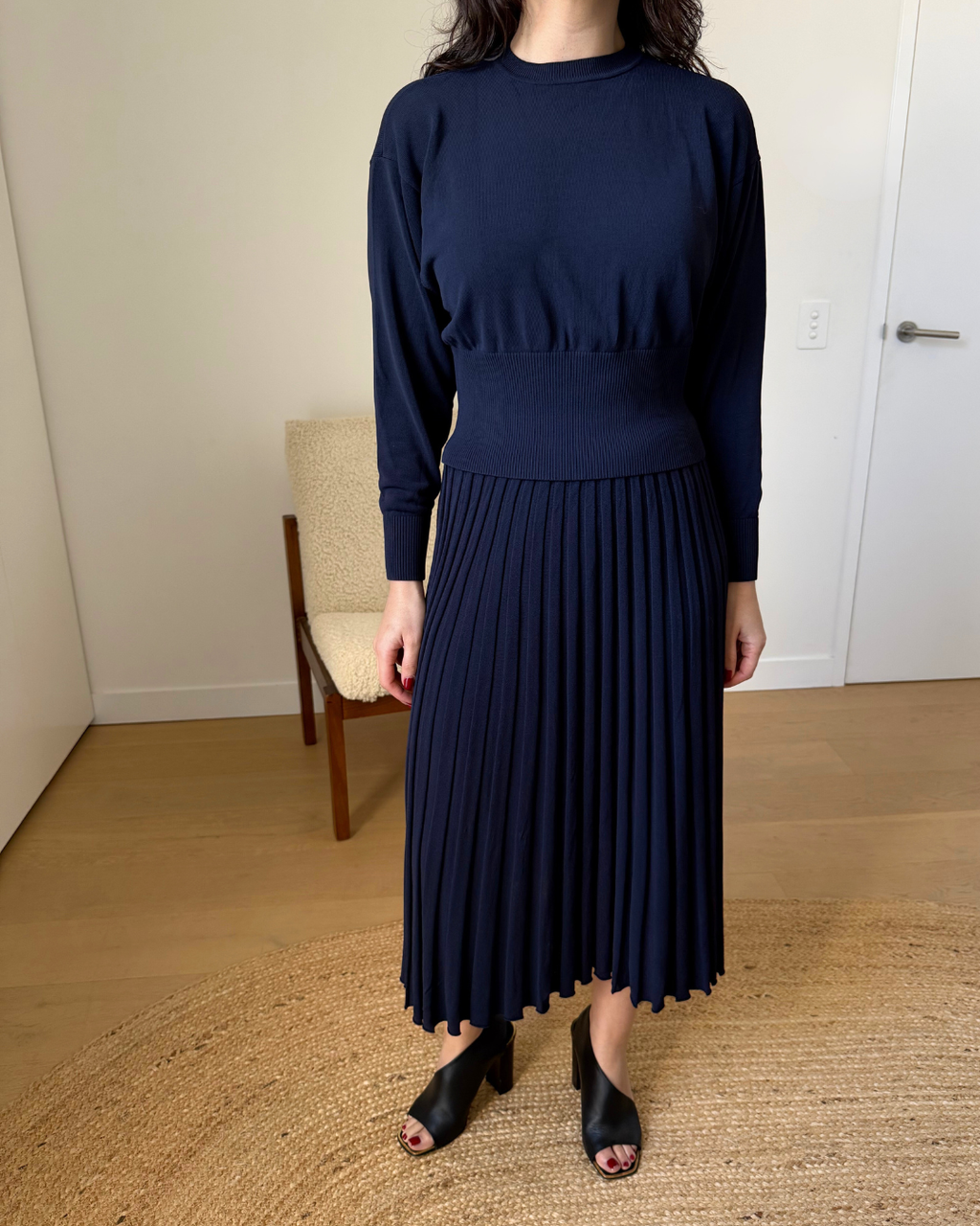 Scanlan Theodore Batwing Knit Top and Pleated Skirt Set - Size XS-S